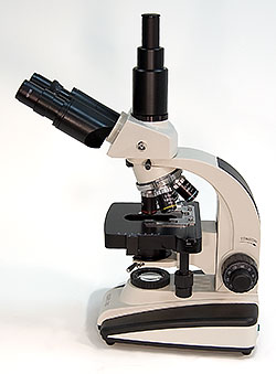 Omano OM139 - Infinity Corrected Trinocular Compound Microscope
